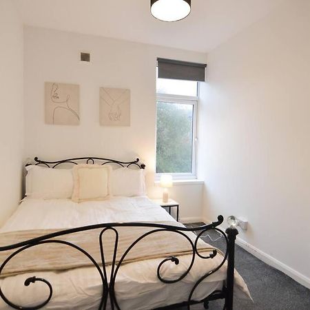 Contemporary 3 Bedroom Flat Керколді Екстер'єр фото