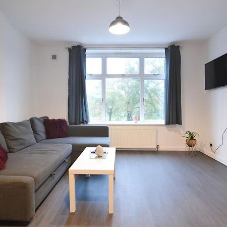 Contemporary 3 Bedroom Flat Керколді Екстер'єр фото